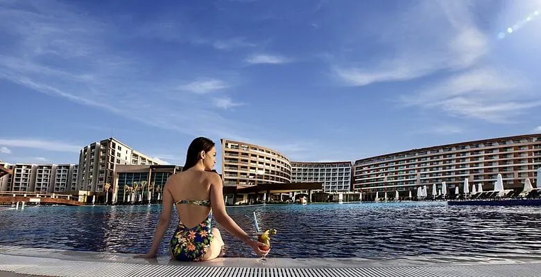 Elexus Hotel Resort Spa & Casino